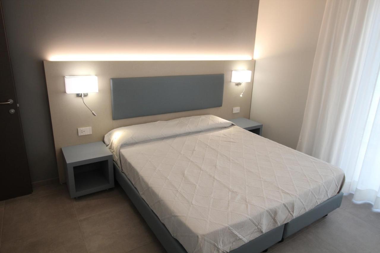 Persea Mare Appartamenti Taggia Exterior foto
