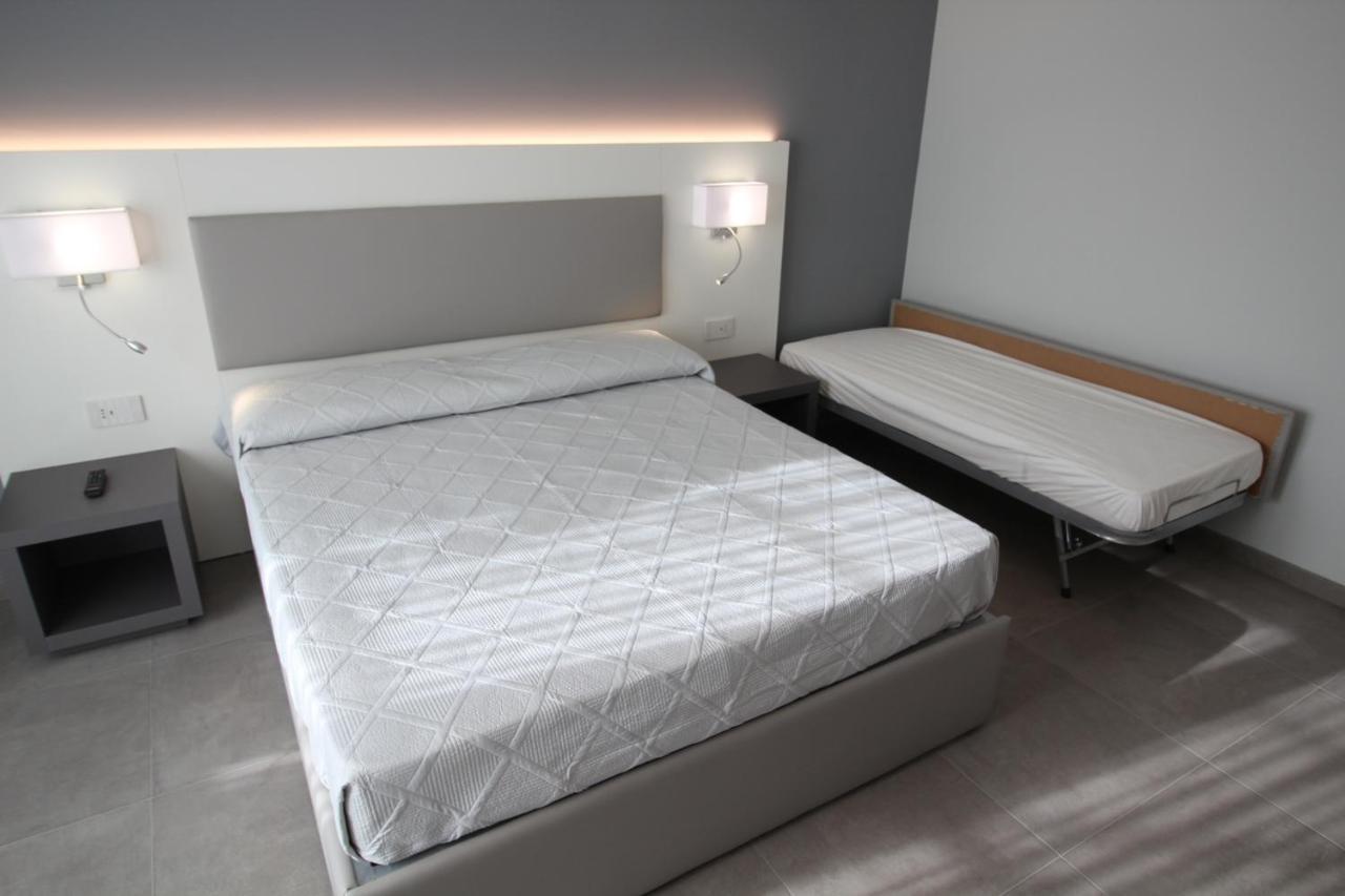 Persea Mare Appartamenti Taggia Exterior foto