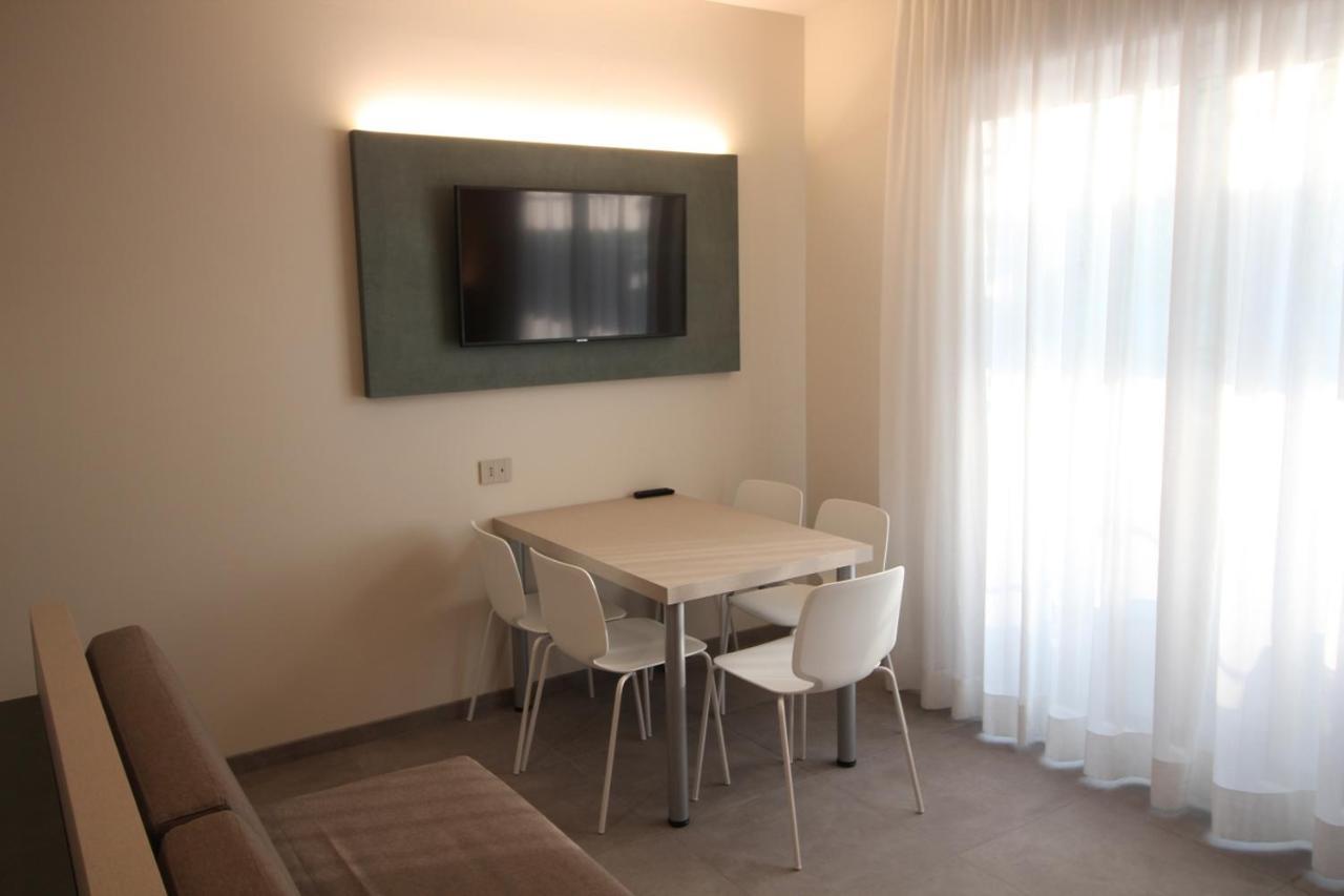 Persea Mare Appartamenti Taggia Exterior foto