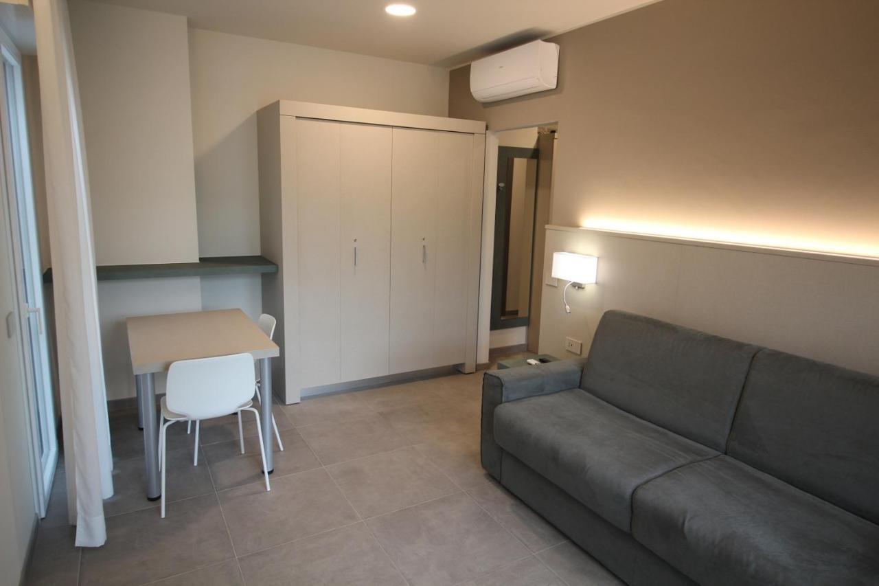 Persea Mare Appartamenti Taggia Exterior foto