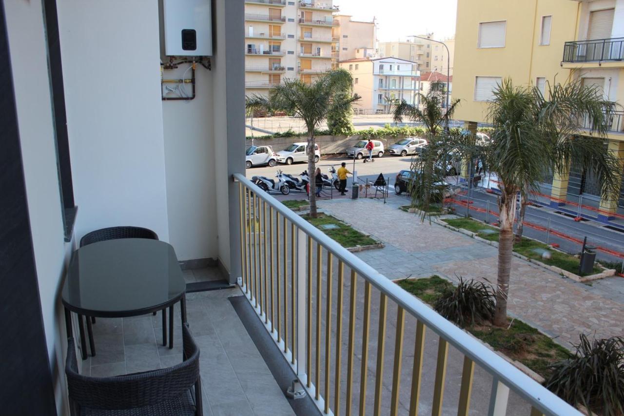 Persea Mare Appartamenti Taggia Exterior foto